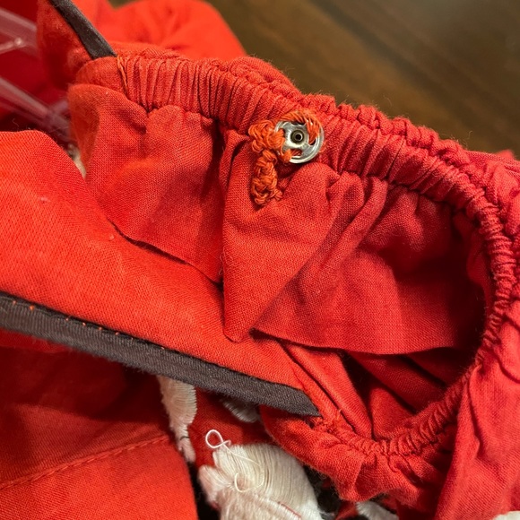 Anthropologie red floral puff sleeve blouse - Picture 7 of 13